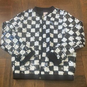 Sequenced jacket